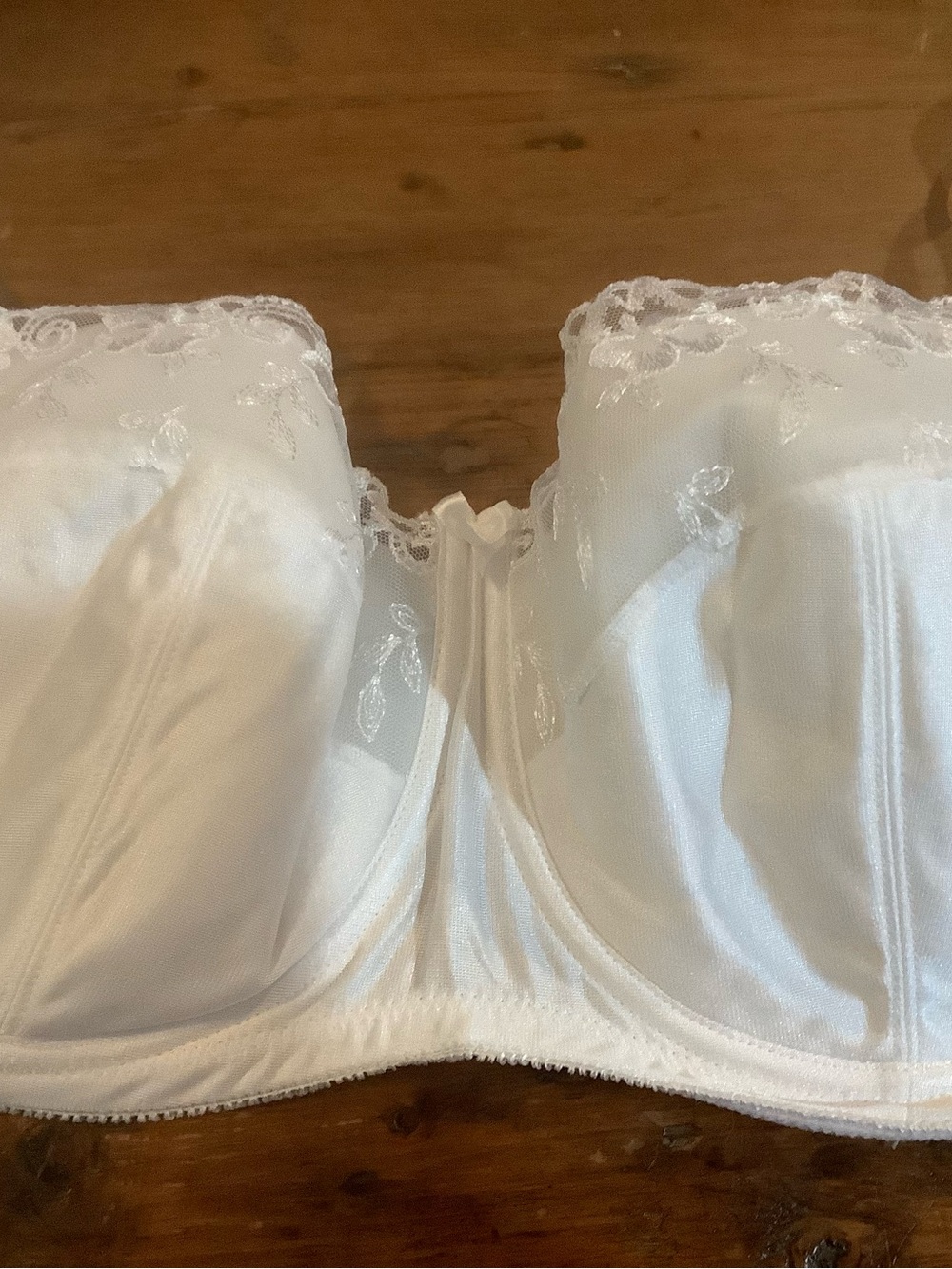 Glamorise White Strapless Lace-Trim Bustier Bra